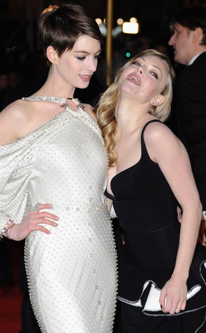 Anne Hathaway, Amanda Seyfriend Anne Hathaway, Amanda Seyfriend