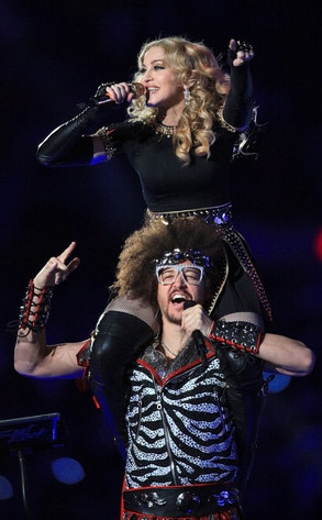 Weekend Wrap-Up: M.I.A. Flips the Bird During Madonna's Show, Katy Perry Talks ...
