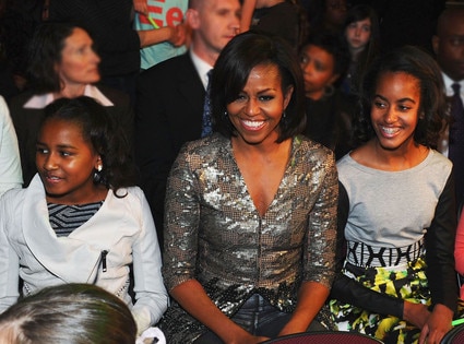 Sasha Obama, First Lady Michelle Obama, Malia Obama