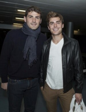 Zac Efron, Casillas