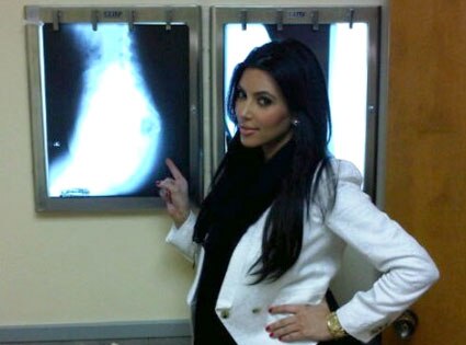 Kim Kardashian, Twitter
