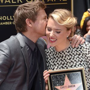 Scarlett Johansson, Jeremy Renner