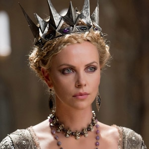 Frontdoor - Charlize Theron, Snow White and the Huntsman