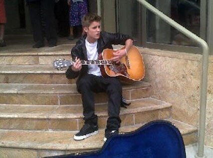 Justin Bieber, Twitter