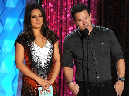 MTV Movie Awards Show, Mila Kunis, Mark Wahlberg