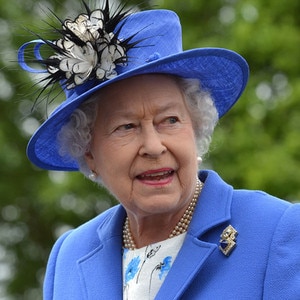 http://images.eonline.com/eol_images/Entire_Site/201253//reg_600.queen.cm.6312.jpg