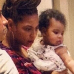Beyonce, Blue Ivy, twit pic