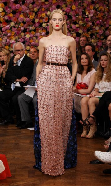 Dior, Facebook
