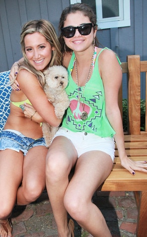 Ashley Tisdale, Selena Gomez