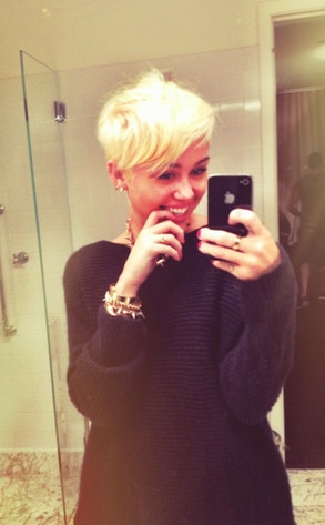 Miley Cyrus Twit Pic