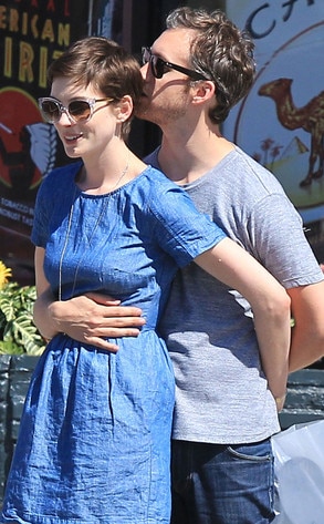 Anne Hathaway, Adam Shulman