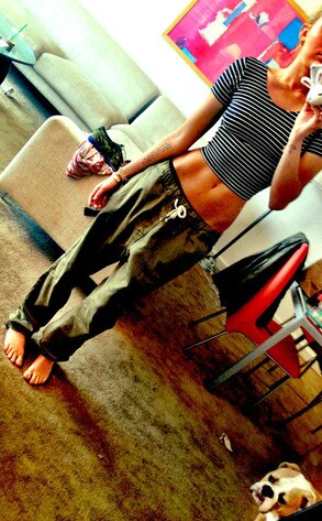 Miley Cyrus, Twitter
