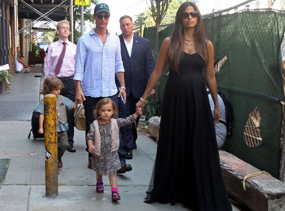Camila Alves, Matthew McConaughey, Levi, Vida