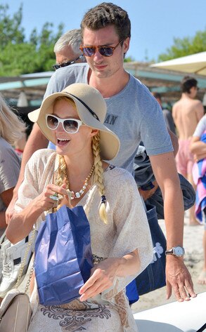 Paris Hilton, Frederick