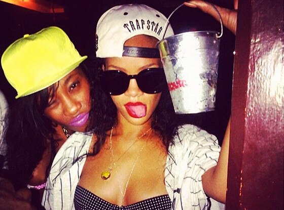 Rihanna, Twit Pic