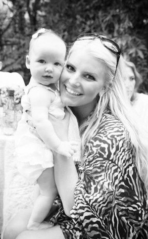 Jessica Simpson, Eric Johnson, Maxwell, Twitter