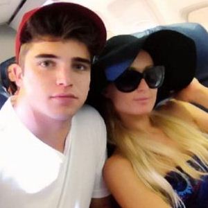 Paris Hilton and River Viiperi twitter