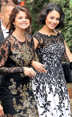 Vanessa Hudgens, Selena Gomez