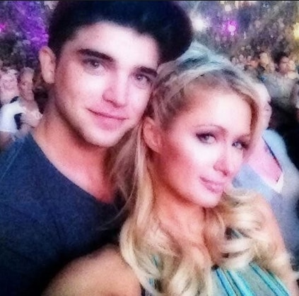 Paris Hilton, Twitter