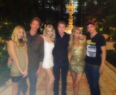 Paris Hilton, Twitter