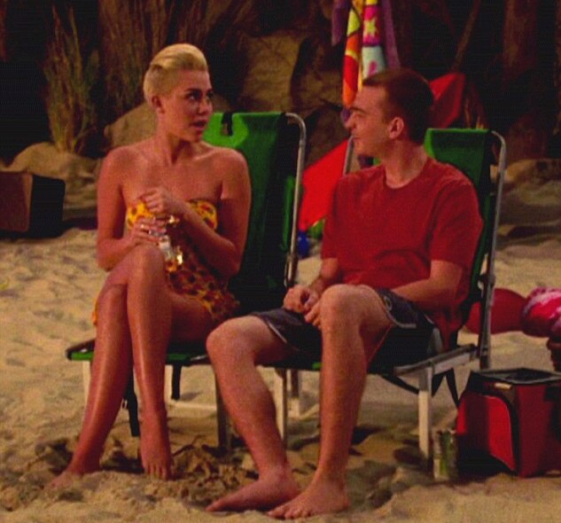 Miley Cyrus, Two and a Half Men, Ashton Kutcher, Angus T. Jones