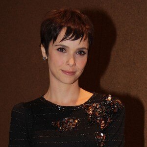 Debora Falabella
