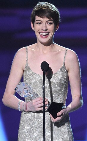 Anne Hathaway, Critics Choice Awards