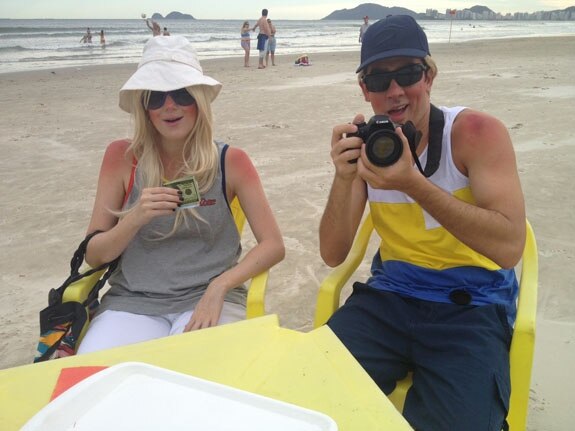 Marcelo Adnet e Dani Calabresa estream o programa Verão de Casal