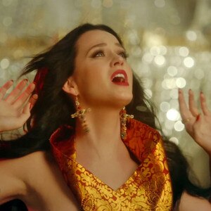 Katy Perry, Unconditionally Music Video Katy Perry, Unconditionally Music Video