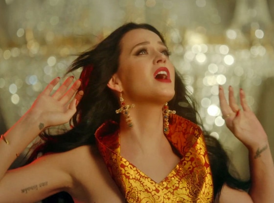 Katy Perry, Unconditionally Music Video