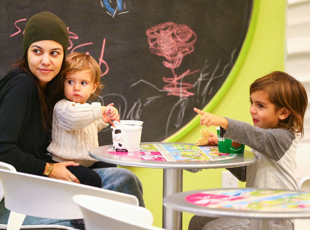 Kourtney Kardashian, Mason, Penelope Kourtney Kardashian, Mason, Penelope