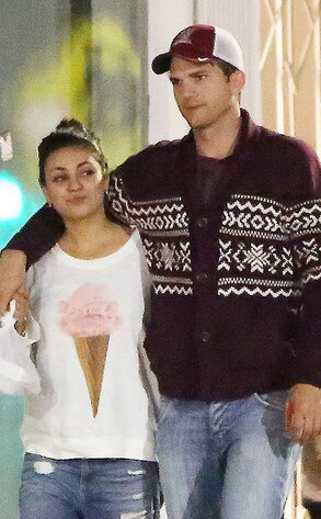 Ashton Kutcher, Mila Kunis Ashton Kutcher, Mila Kunis