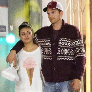 Ashton Kutcher, Mila Kunis Ashton Kutcher, Mila Kunis
