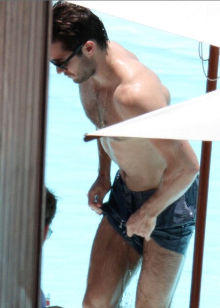 Joshua Bowman Brasil sem camisa Rio Joshua Bowman Brasil sem camisa Rio