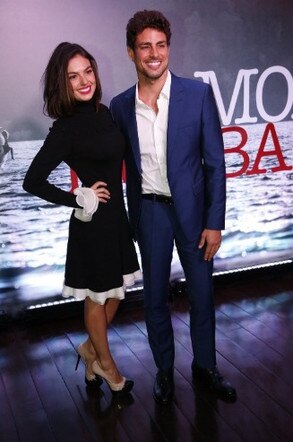 Cauã Reymond, Isis Valverde, Amores Roubados Cauã Reymond, Isis Valverde, Amores Roubados