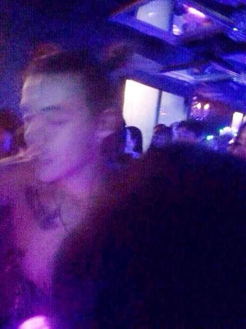 Harry Styles de Miley Cyrus fantasia Halloween Harry Styles de Miley Cyrus fantasia Halloween