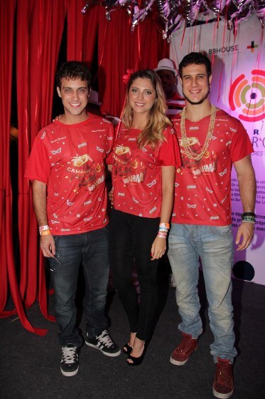 Carnaval Sao Paulo, famosos Carnaval Sao Paulo, Thiago Leifert, Restart, Tammy Dicalifiori, Ronny Kriwat, Emiliana Davila, Sabrina Sato