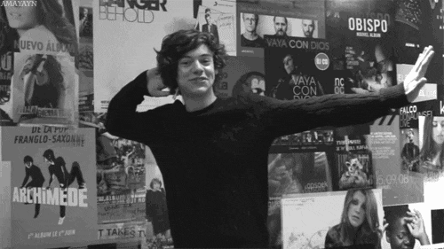 Harry Styles GIFs Harry Styles GIFs