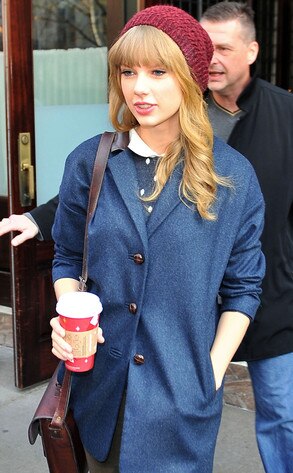 Taylor Swift, Starbucks Holiday Red Cups Taylor Swift, Starbucks Holiday Red Cups