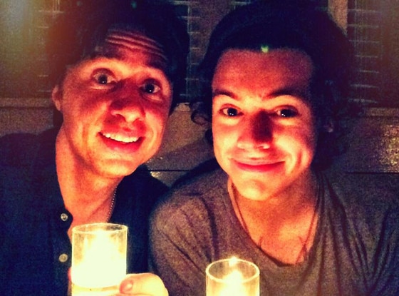 Harry Styles, Zach Braff, Twit Pic Harry Styles, Zach Braff, Twit Pic