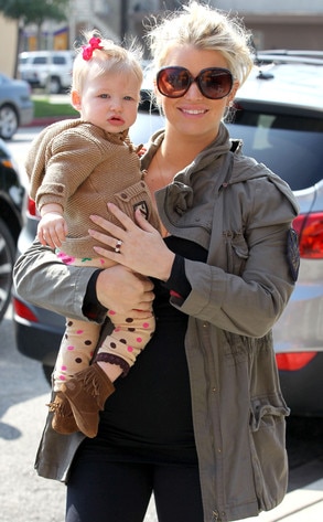 Jessica Simpson, Maxwell