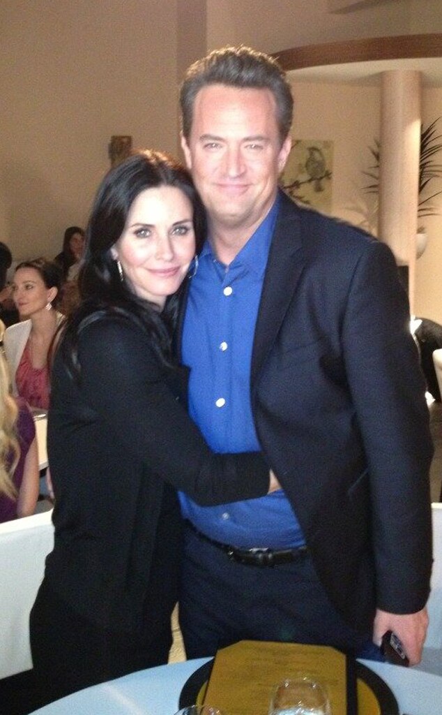 Courteney Cox, Matthew Perry, Twitter