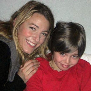 Blake Lively, Children Hospital, Facebook pic