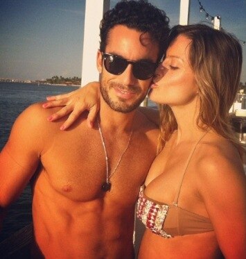 Aaron Díaz, Lola Ponce