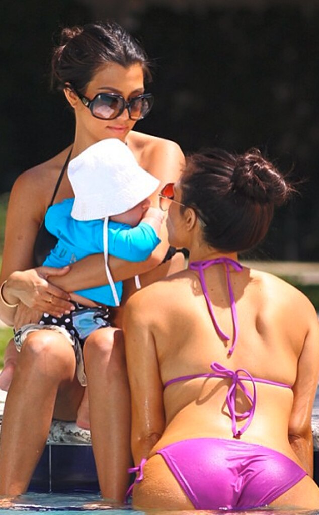 Kim Kardashian, Kourtney Kardashian, Twit Pic