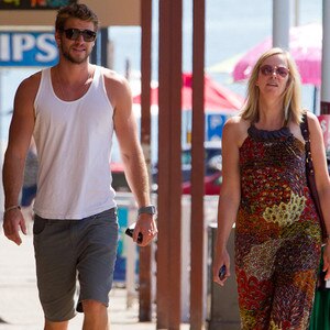 Liam Hemsworth, Leonie Hemsworth Liam Hemsworth, Leonie Hemsworth