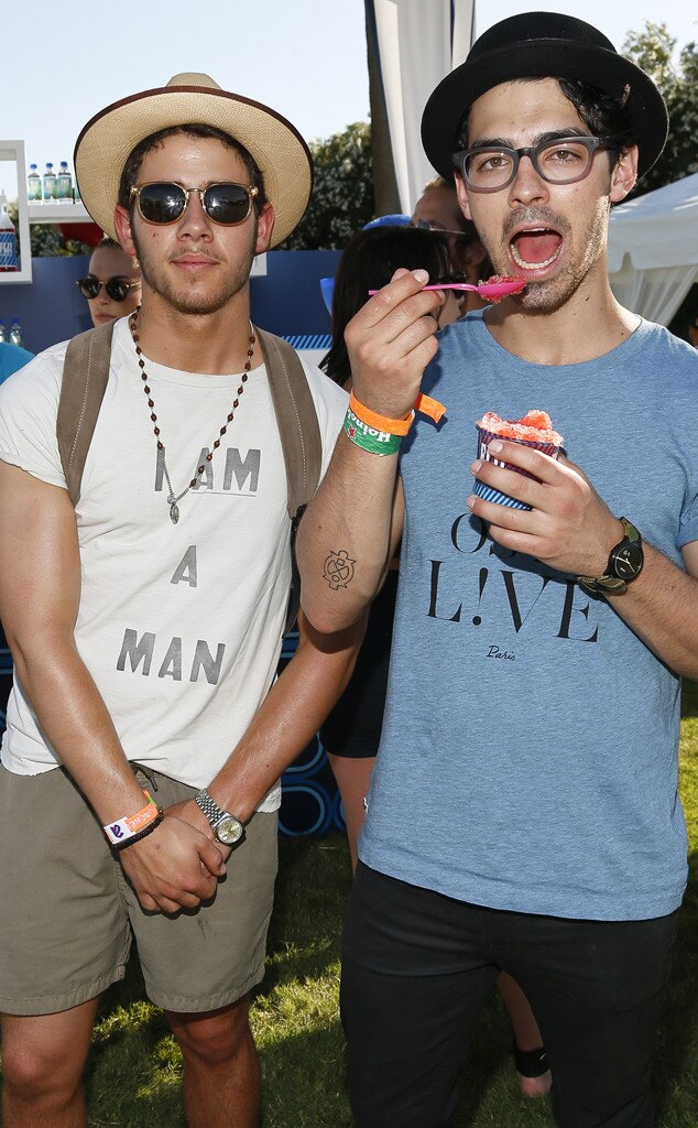 Nick Jonas, Joe Jonas Nick Jonas, Joe Jonas