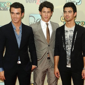 Kevin Jonas, Nick Jonas, Joe Jonas, Jonas Brothers, 2010