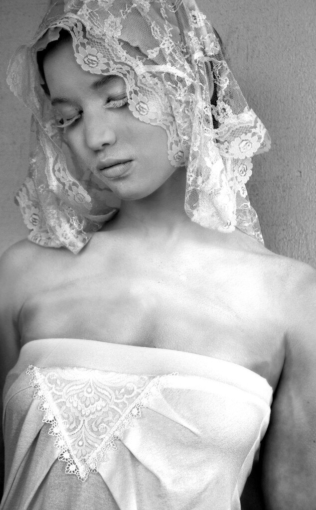 Jennifer Lawrence, Early Modeling Pics Jennifer Lawrence, Early Modeling Pics