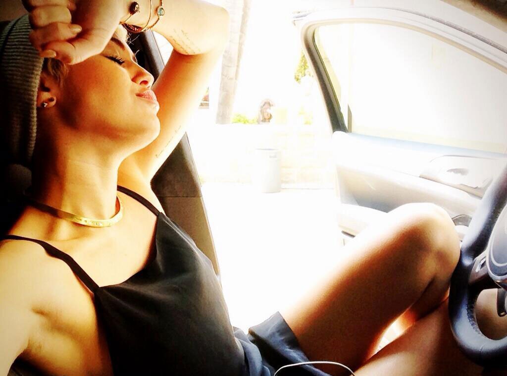 Las 'Sexy Selfies' de Miley Cyrus